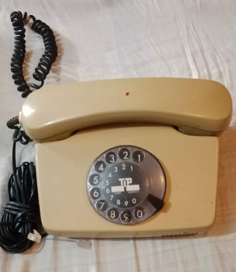 Telephone Sets 4