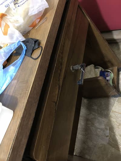 Computer table