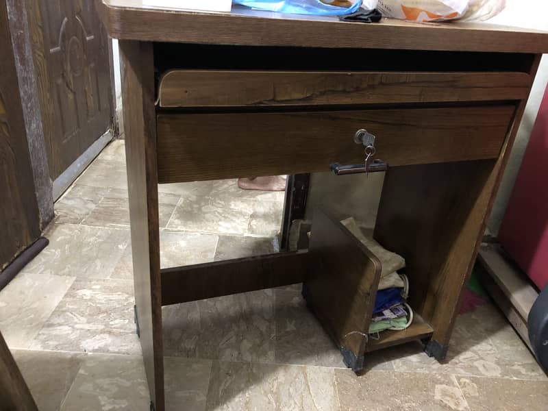 Computer table 2