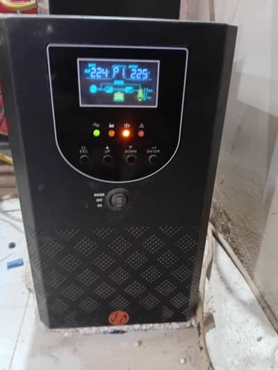 ups with 2 bettry 3500walt