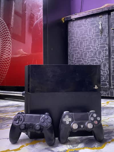 PS4 FAT 500GB NON JAILBREA1100 VERSION CHANCE PEACE  2 controllers