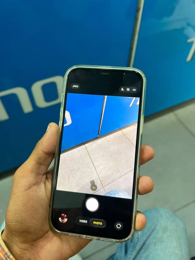 Apple iPhone 12 Pro Max 4