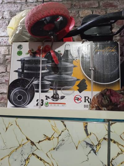 Ruha non stick set  contact call and WhatsApp 03196138821