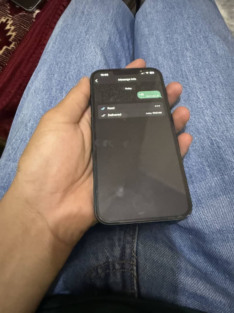 Apple iPhone 13 4