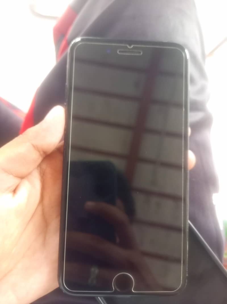 Apple iPhone 7 Plus 1