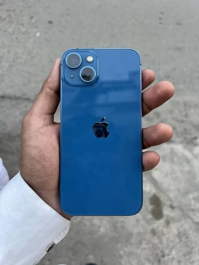 Apple iPhone 13