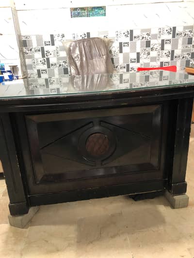 office table for sell.