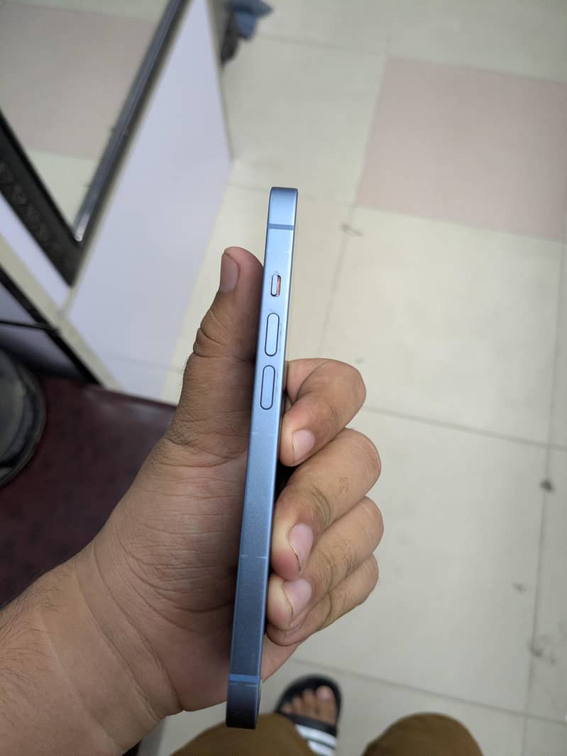 Apple iPhone 14 1