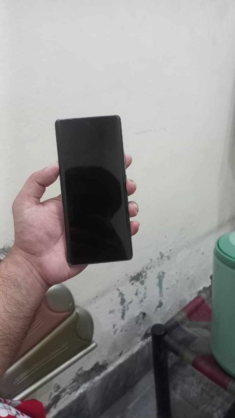 Tecno Spark 20 Pro Plus 4