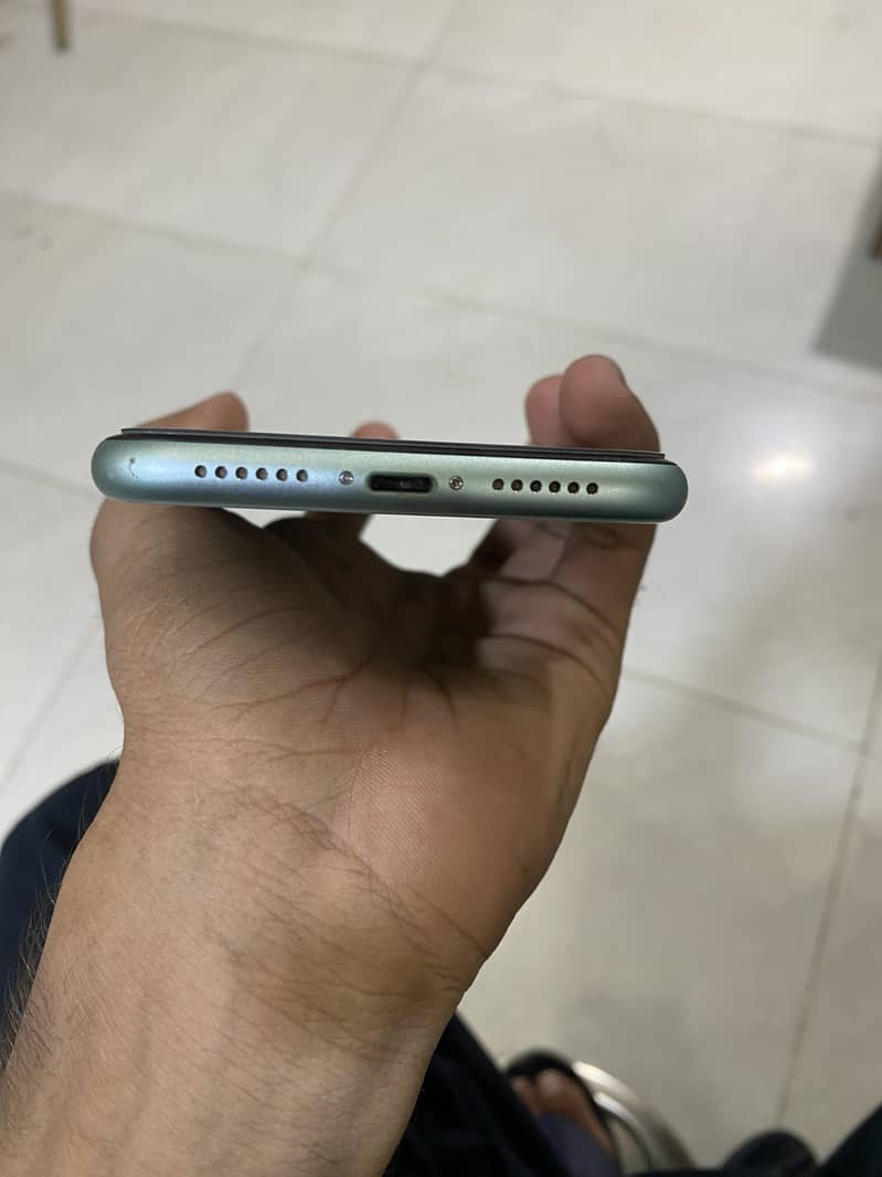 Apple iPhone 11 1