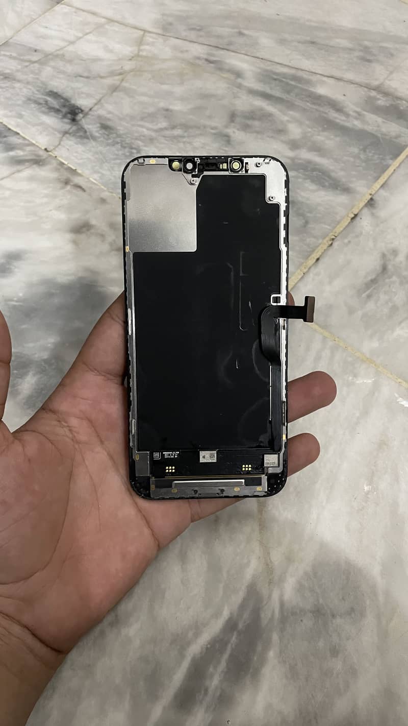 Apple iPhone 12 Pro Max 4