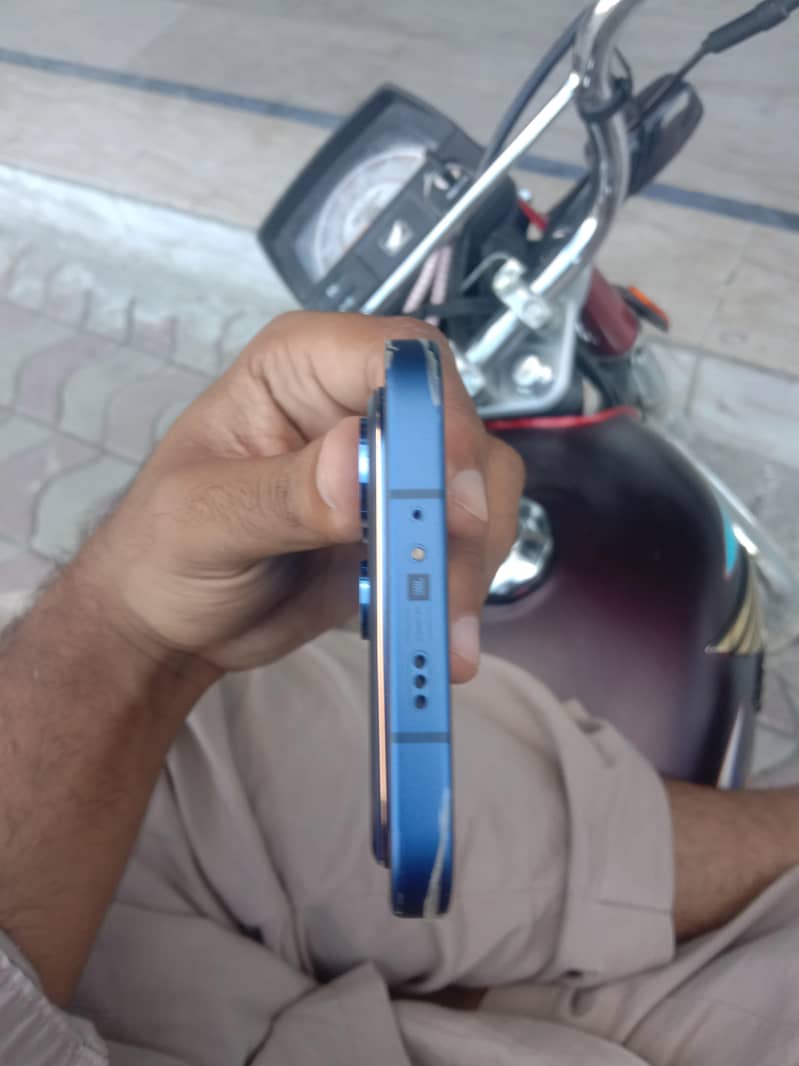 Infinix Note 60 Pro 4