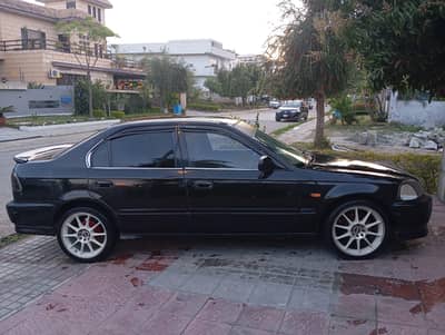 Honda Civic VTI Automatic.