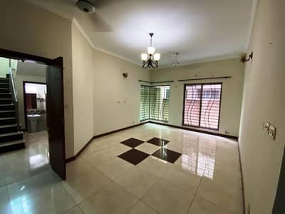 Well Maintained 10 Marla 4-Bedroom Double Kitchen House For Sale In Askari 11, Sector B