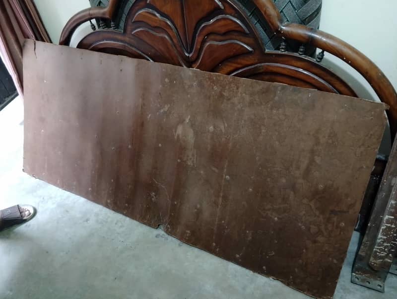 Bed queen size 2