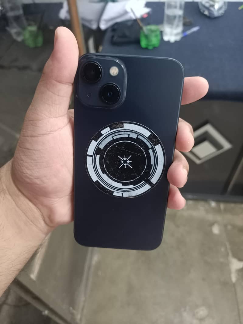 Apple iPhone 13 5