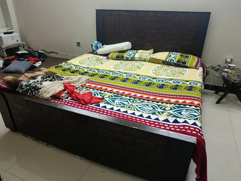 only bed 2