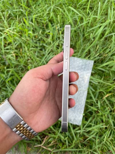 iPhone 15 Pro jv 99 health