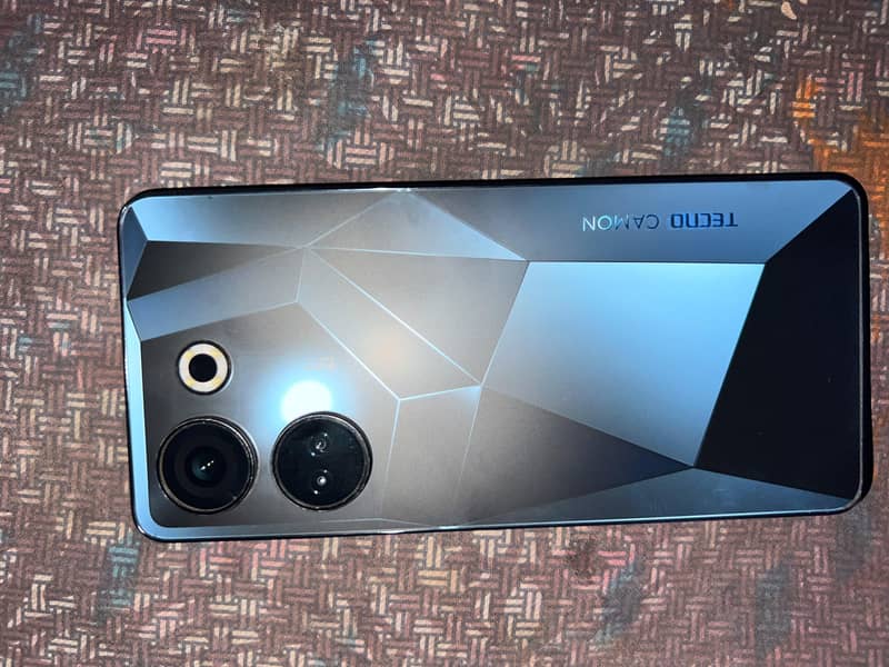 Tecno CAMON 20 4