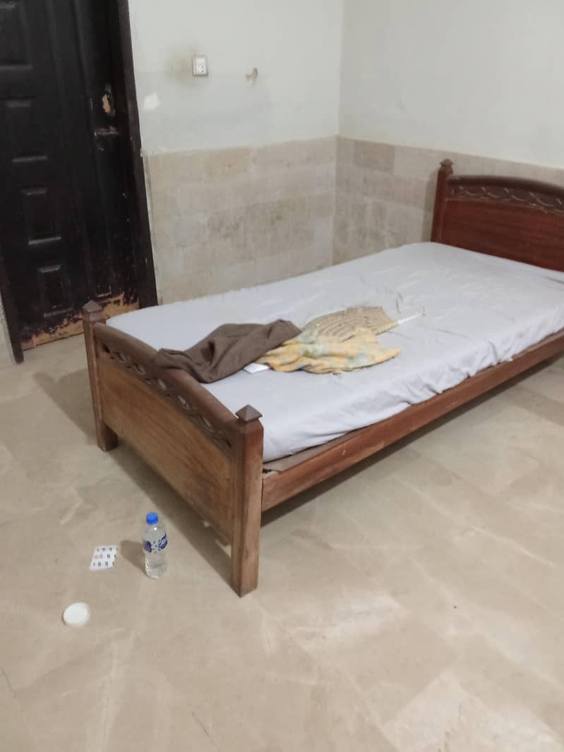 Two single beds 0