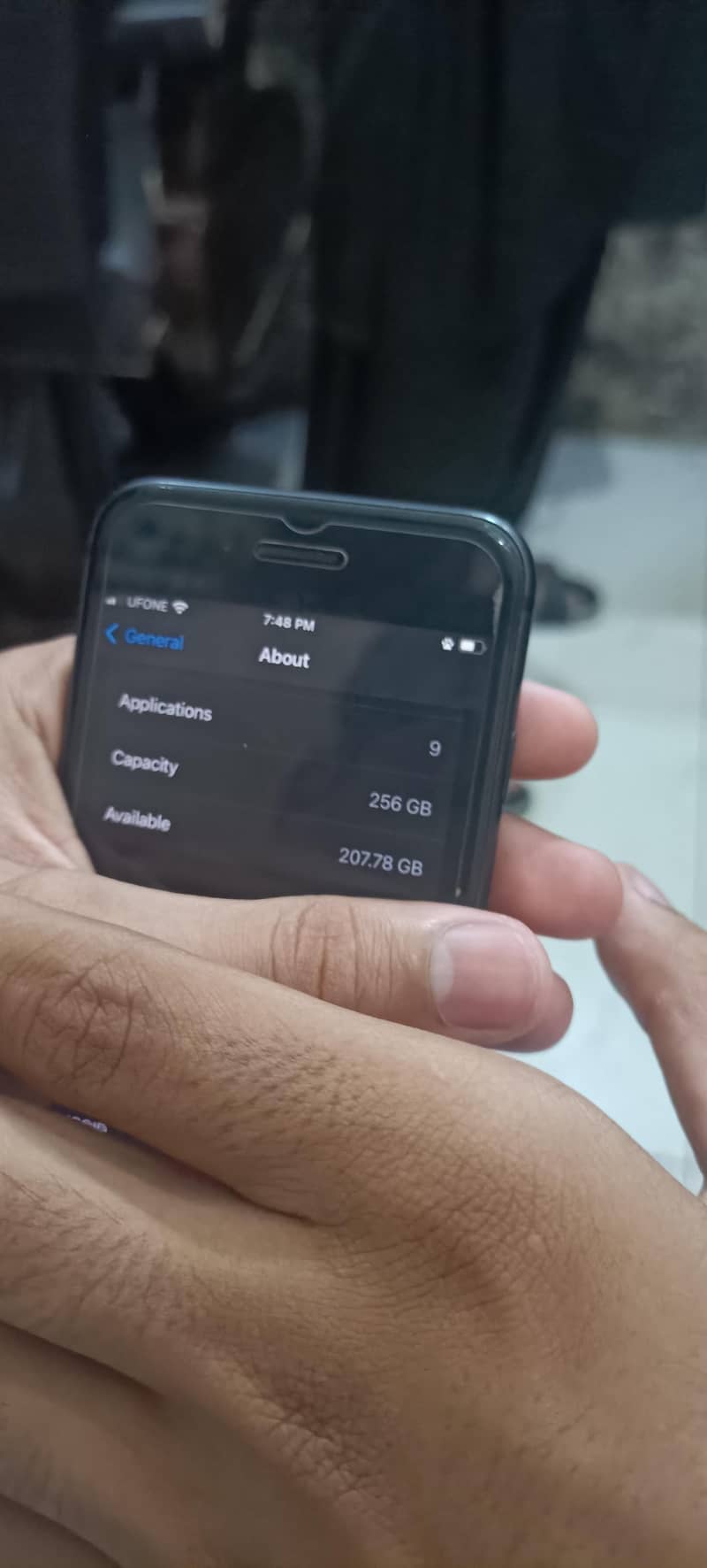 Apple iPhone 8 0