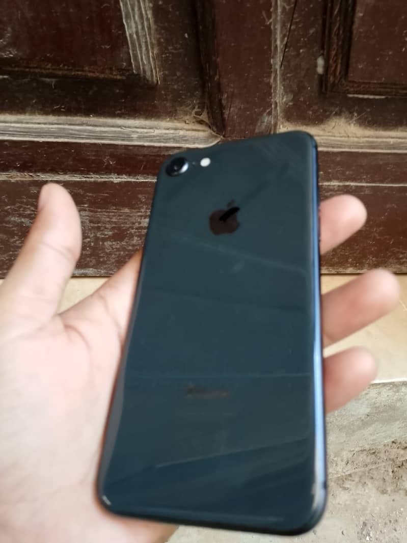 Apple iPhone 8 0