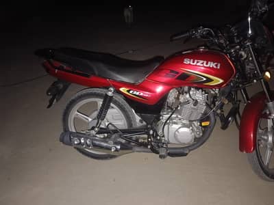 Suzuki 110s red colour