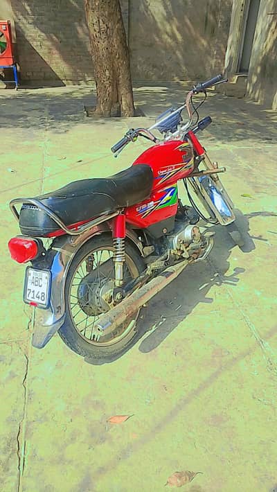 bilkul jabardast bhai hai engine bilkul okay apni taslli Karen