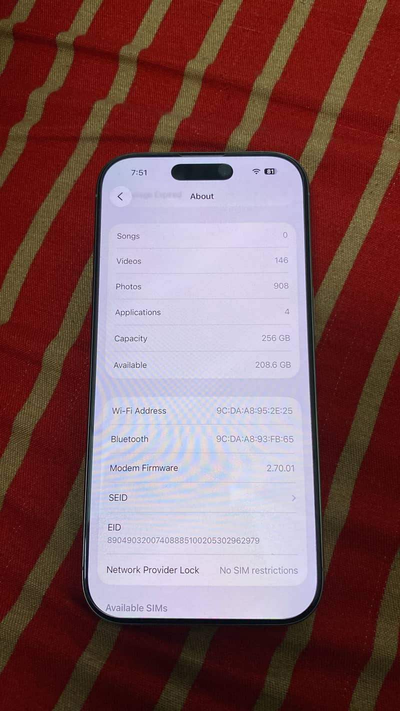 Apple iPhone 16 Pro 8