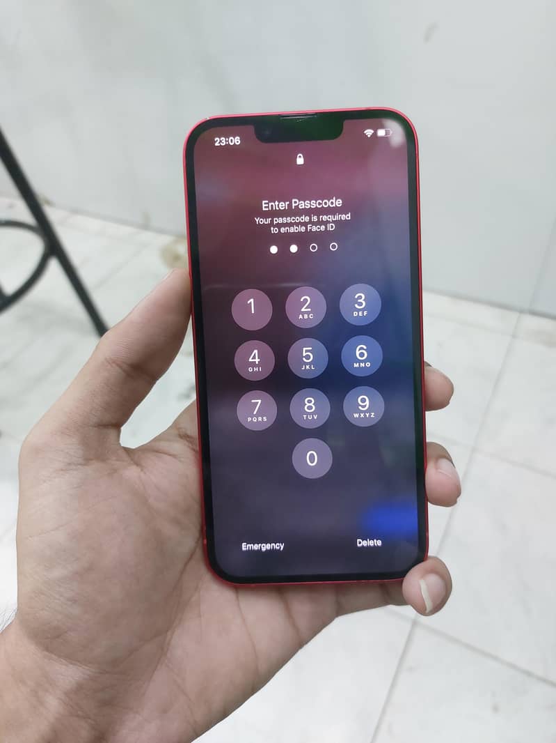 Apple iPhone 14 4
