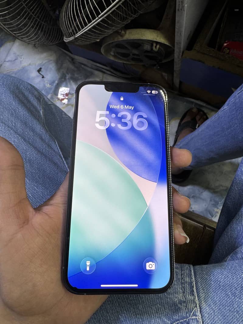 Apple iPhone 13 Pro 4