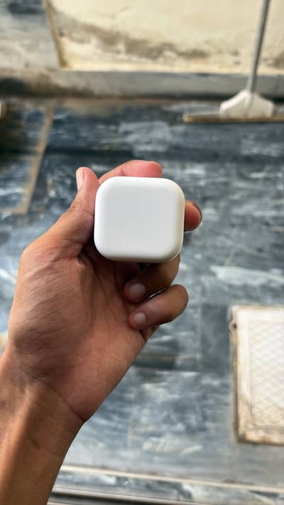 Apple original charger apple store vala ha