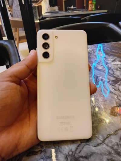 Samsung Galaxy S21 FE in great great condition
