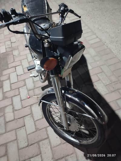 honda CD 125 Black (03424392072)