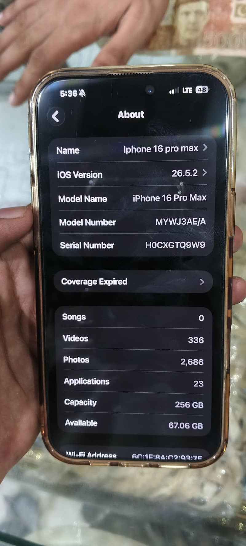 Apple iPhone 16 Pro Max 1