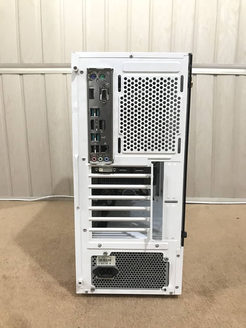 Gaming PC with sonic case | i5 8th gen | 12GB RAM | Rx 570 4GB 5