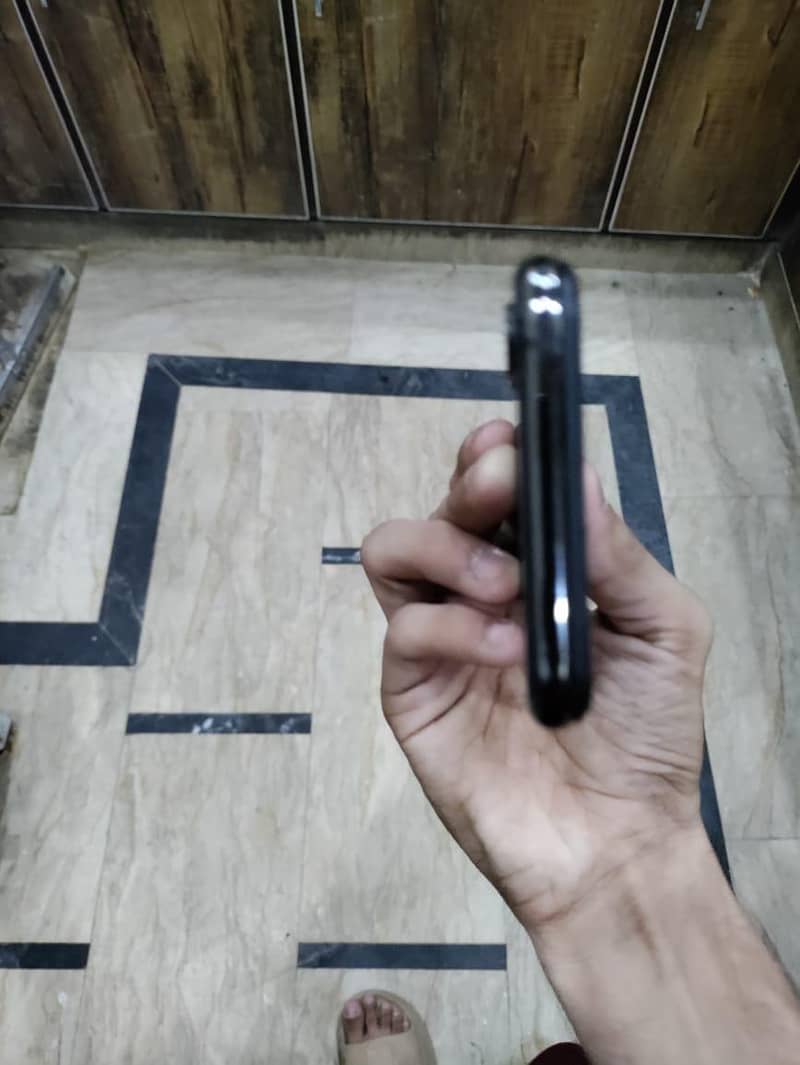 iPhone XS sim working 3