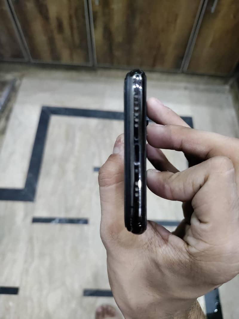 iPhone XS sim working 4