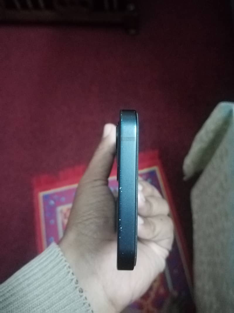 Apple iPhone 12 2