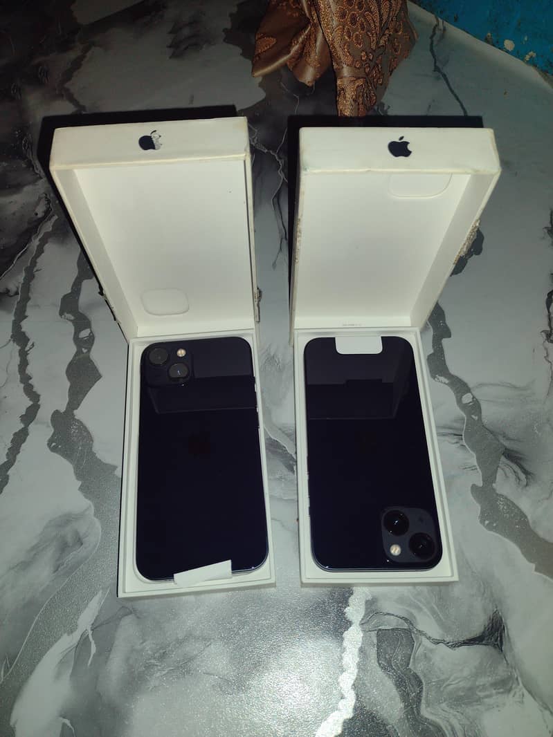 Apple iPhone 13 0