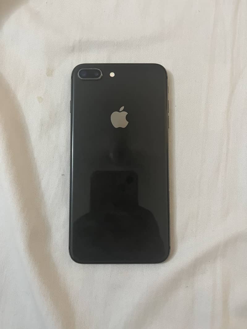 Apple iPhone 8 Plus 6