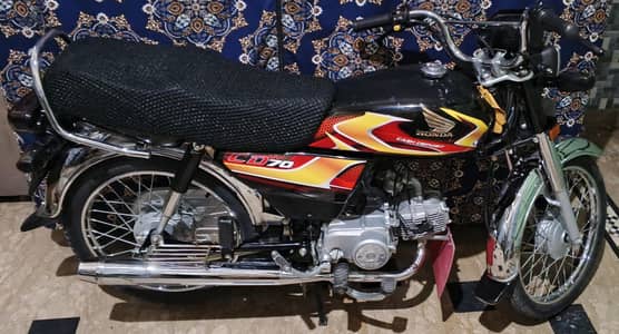 CONDITION 10/10 BLACK COLOR 2026 MODEL
