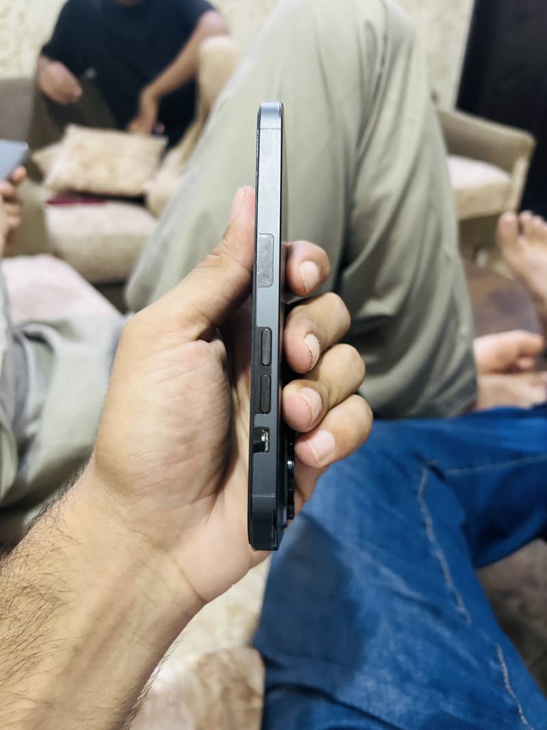 Apple iPhone 14 Pro 5