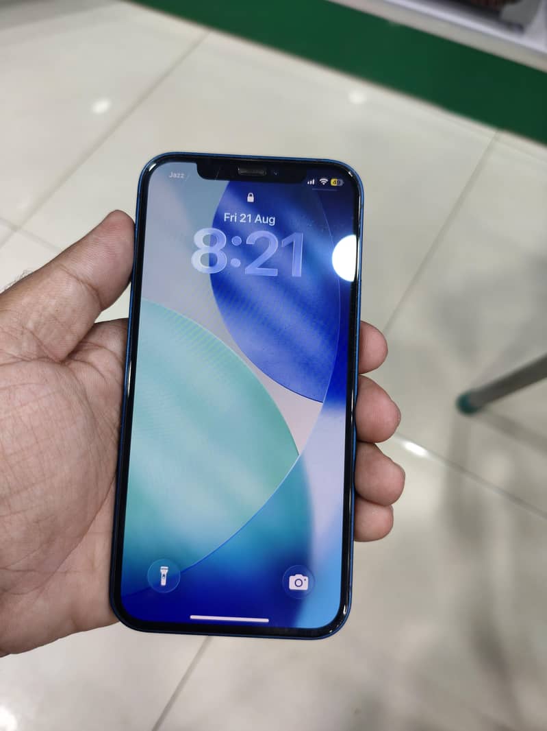 Apple iPhone 12 3
