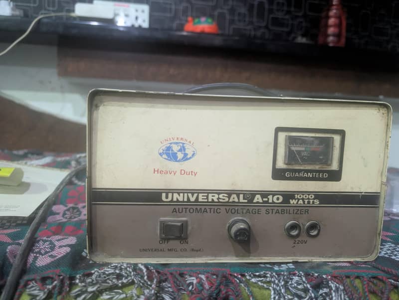 1000 Watts universal automatic voltage stabiliser 0