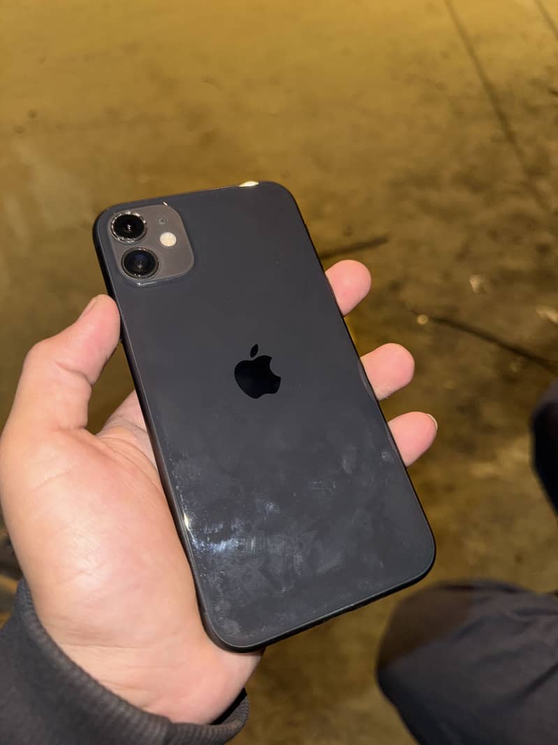 Apple iPhone 11 0