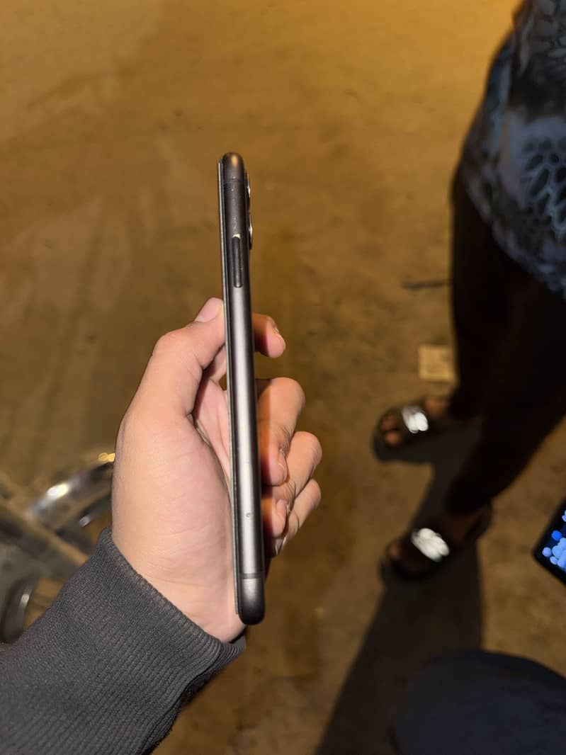 Apple iPhone 11 2