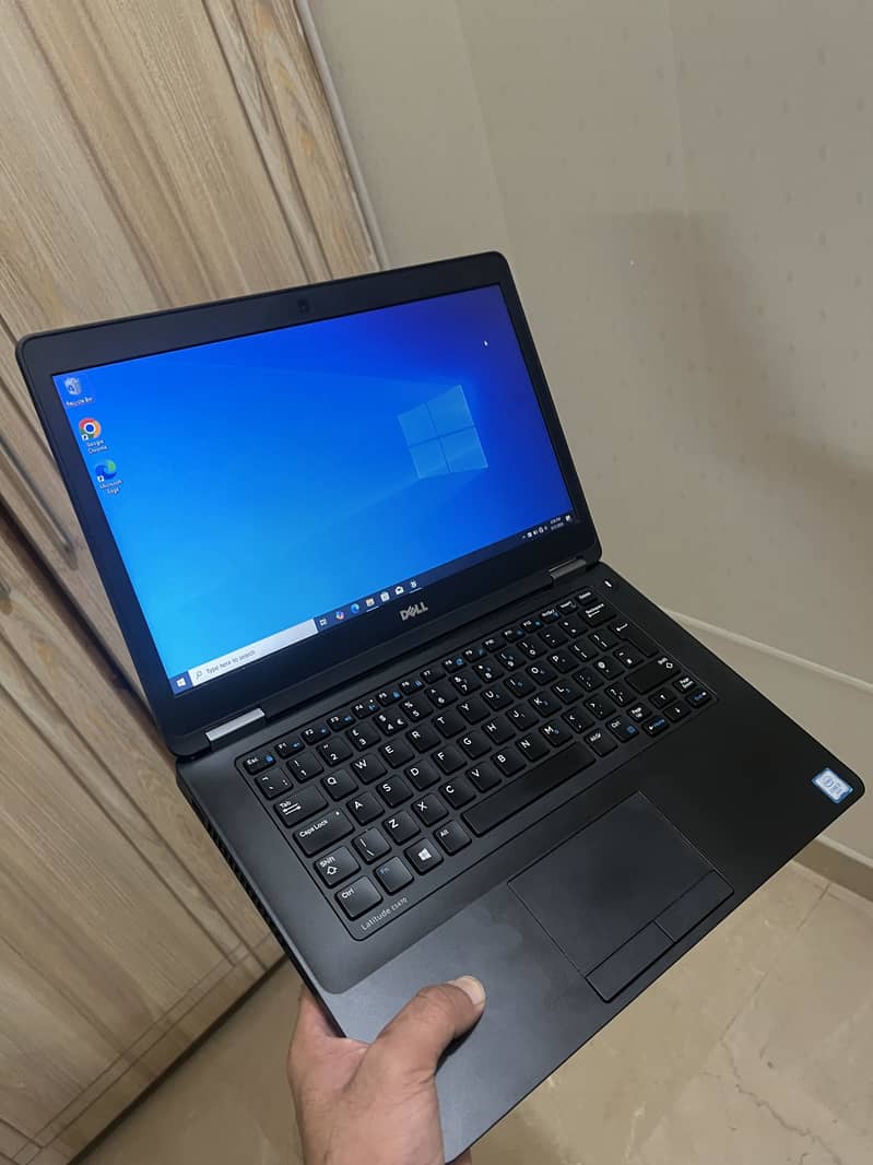 Latitude E5470 0