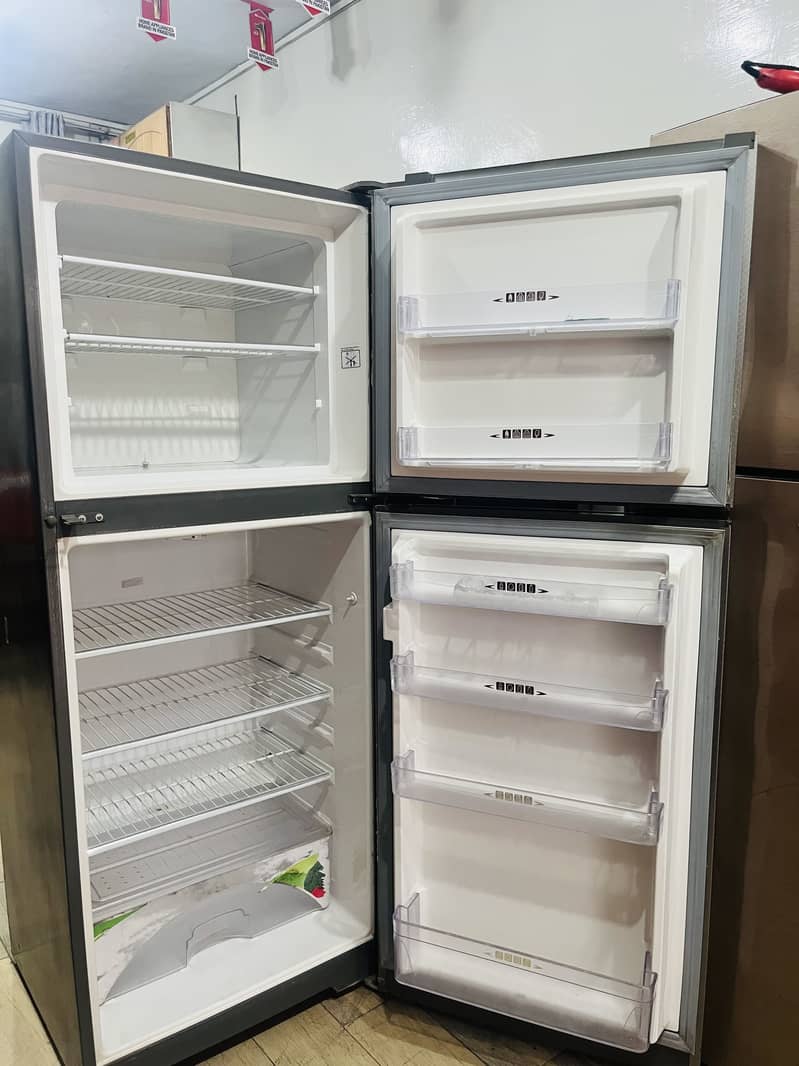 Dawlance fridGe 1