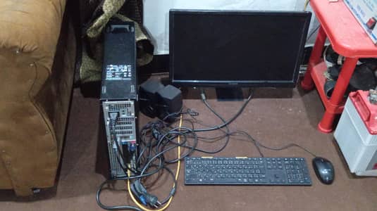 Del new gaming computer with all new accessories brand new condition